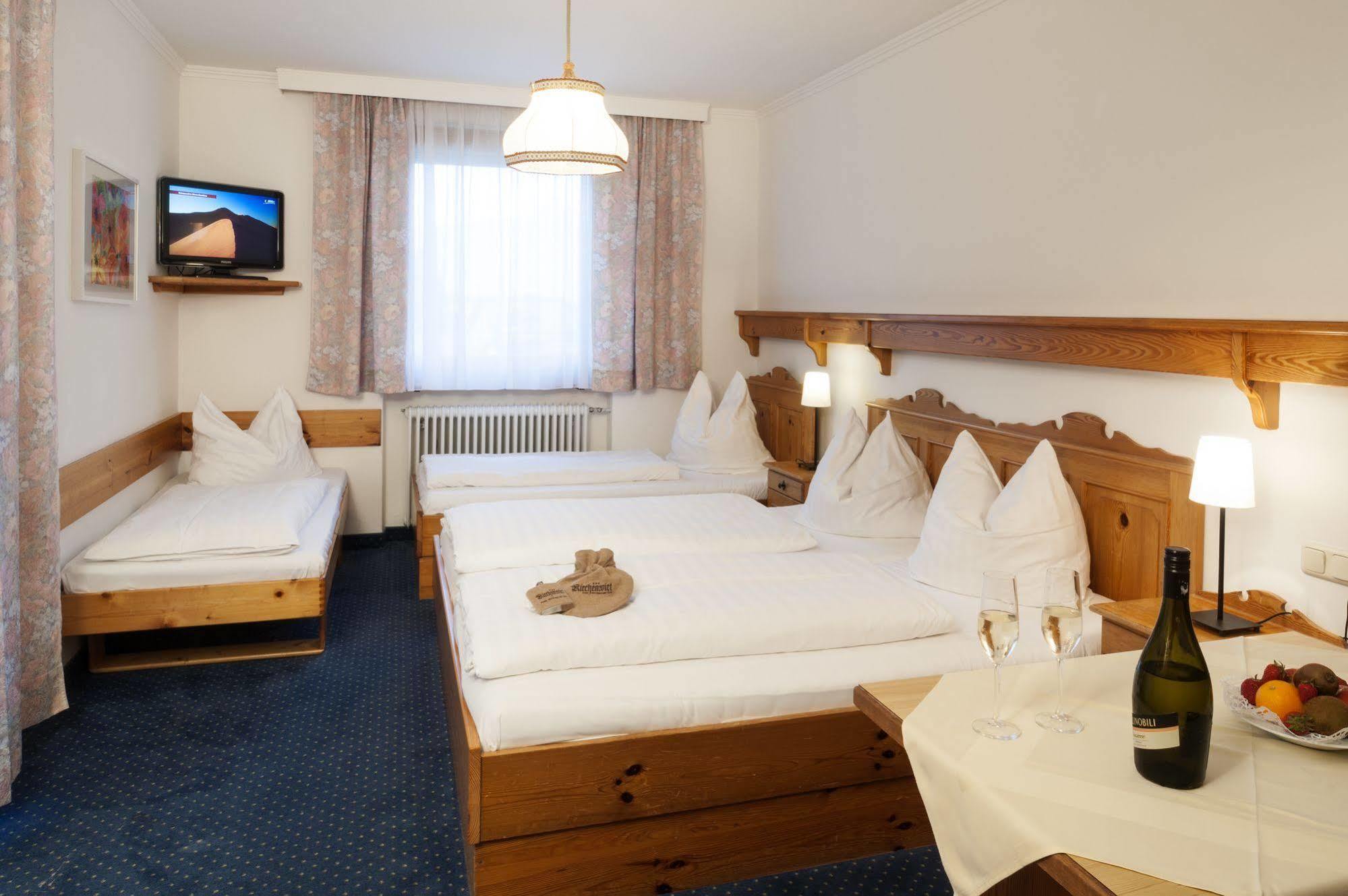 Hotel Gasthof Zum Kirchenwirt Puch bei Hallein Exterior foto